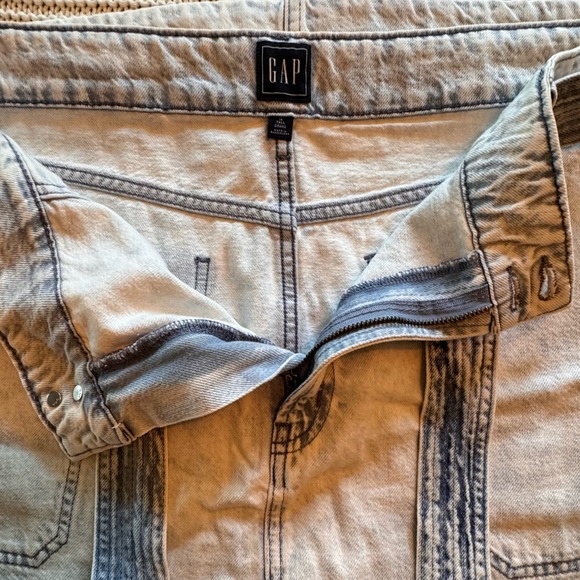 Soft Denim Pencil Skirt with belt from Gap. - Picture 8 of 15